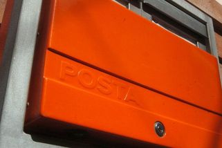 Poslat dopis je u nás dražší než v Německu. Česká pošta prodělává i na balících - Novinky